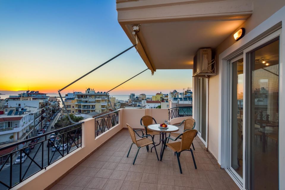 Balcony/Terrace, City view, Sea view