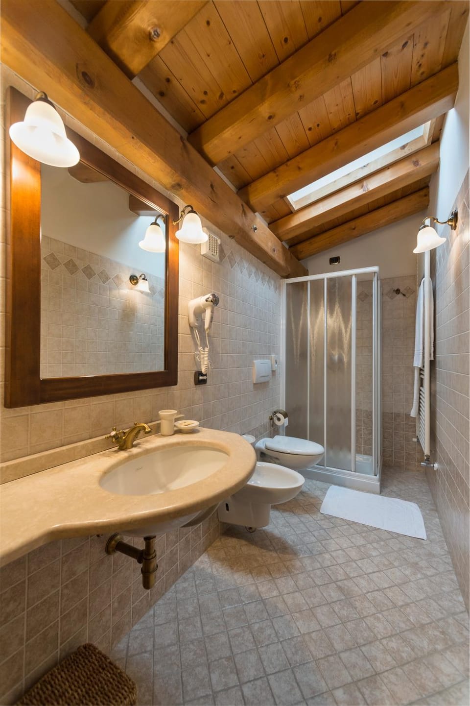 Shower, Bathroom, towels