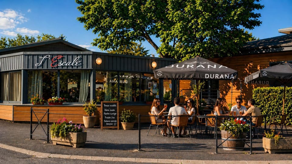 Restaurant/places to eat, Day, Balcony/Terrace, Lounge or bar, Food and drinks, Guests