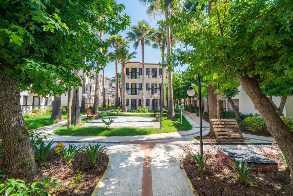 Property building, Garden