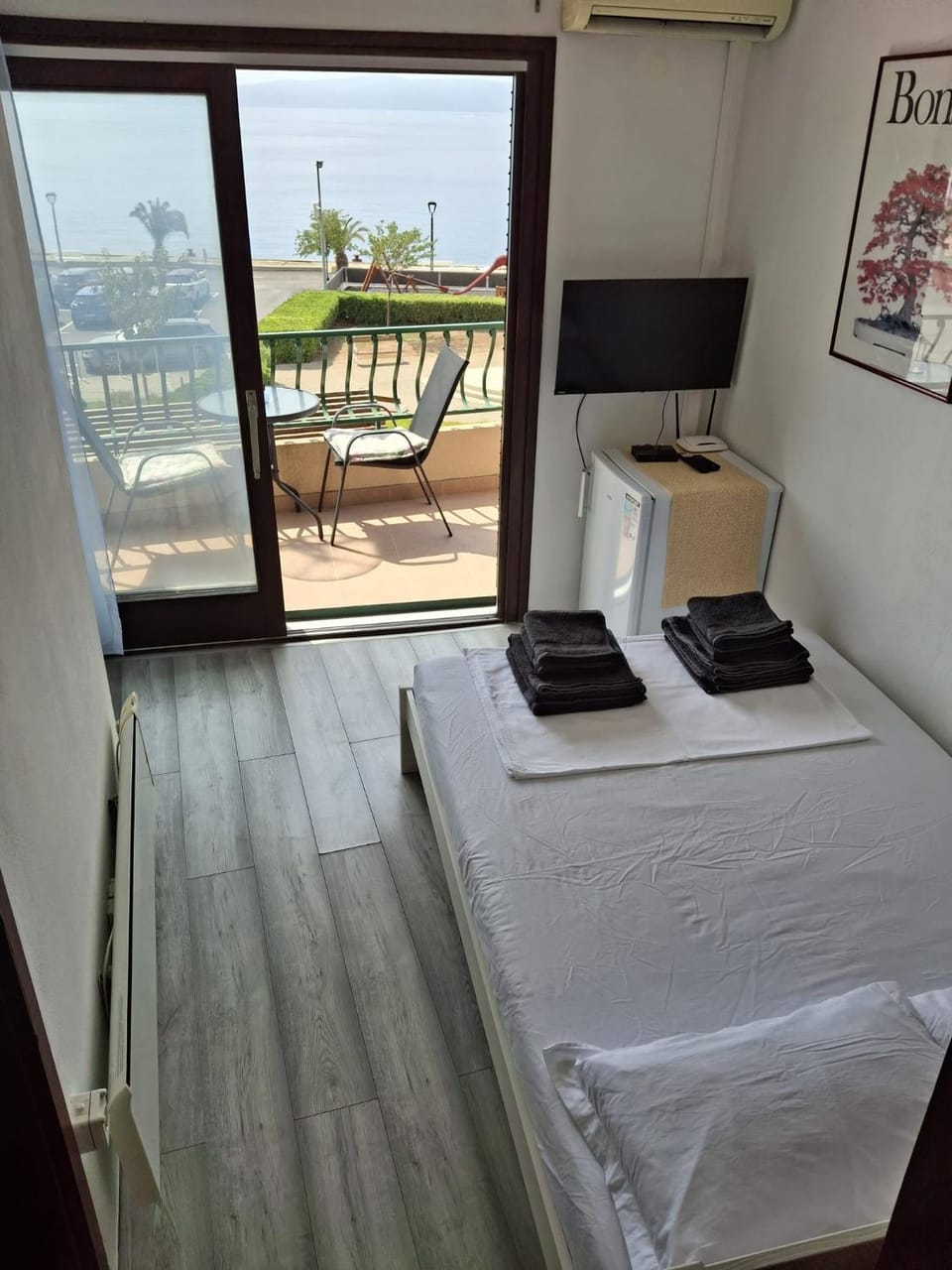 Seafront Studio Apartment+Balcony Apartment in Split-Dalmatia County