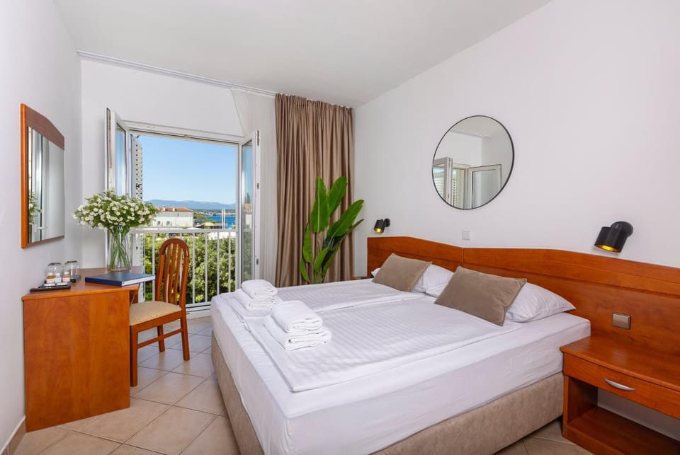 Bed, View (from property/room), Bedroom