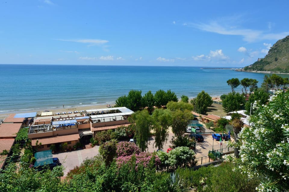 Facade/entrance, Bird's eye view, Garden view, Sea view