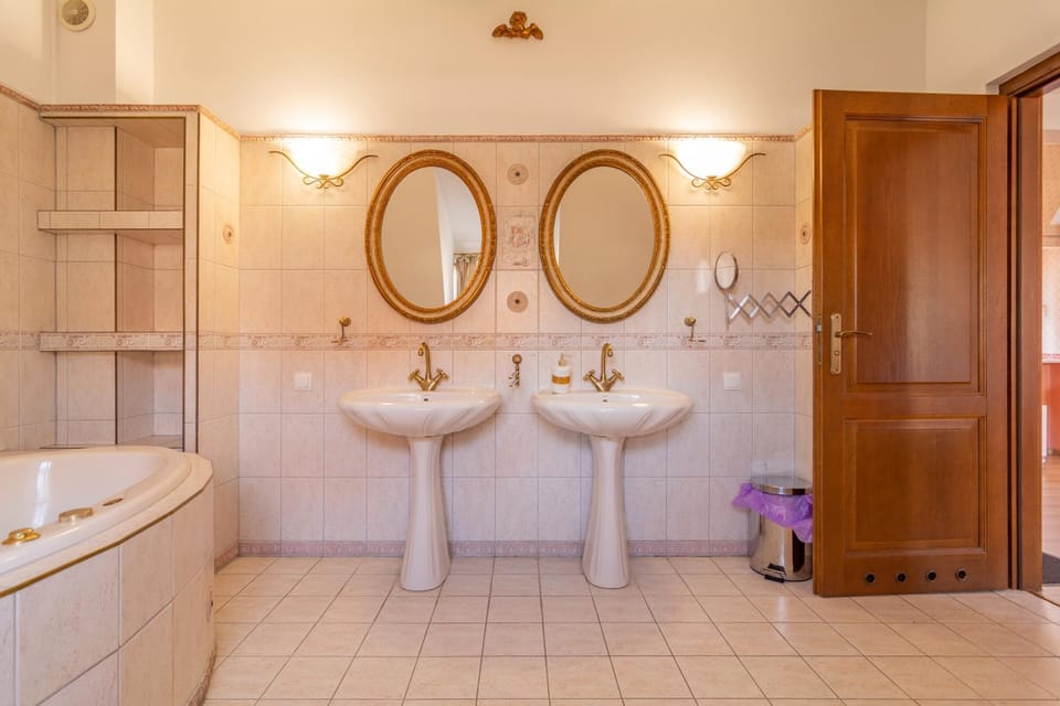 Toilet, Bathroom, bidet