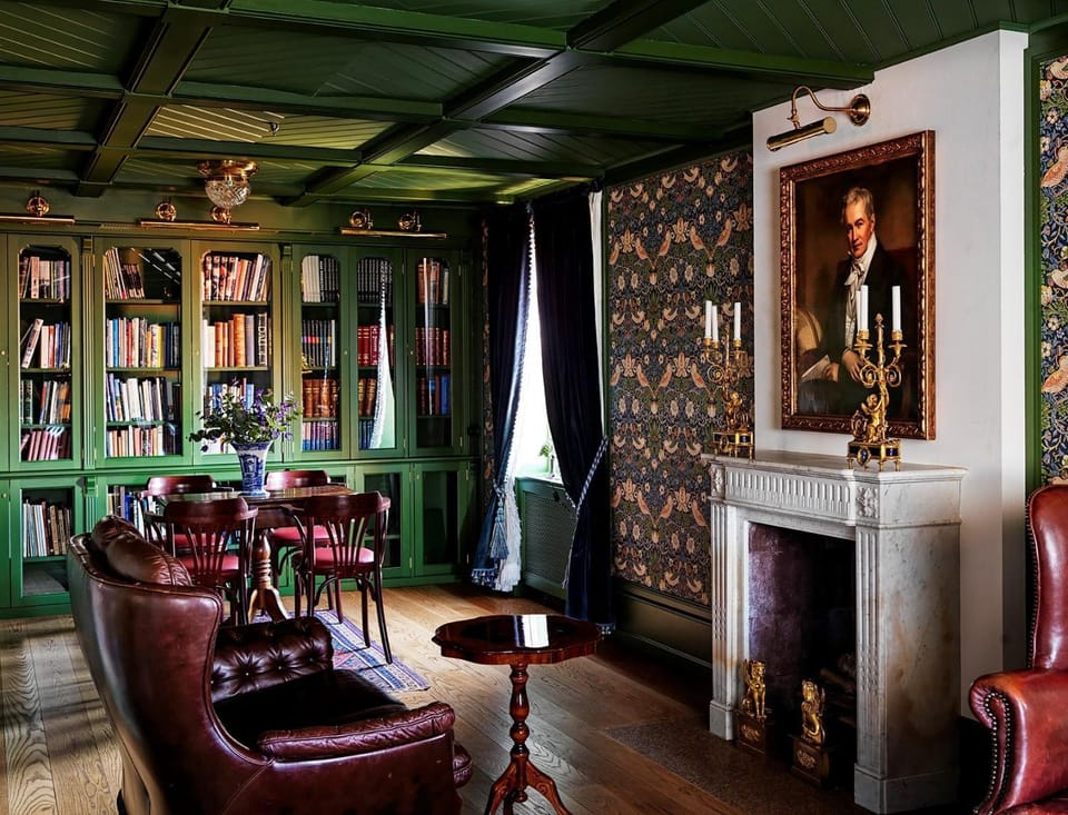 Library, Lounge or bar, Seating area
