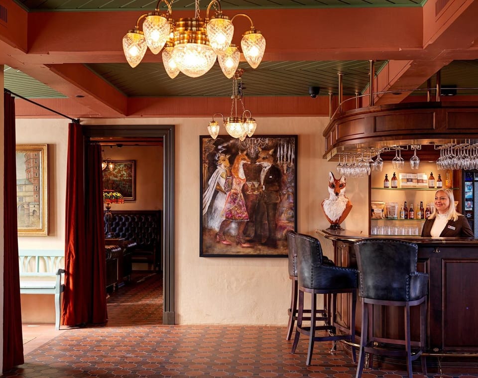 Lounge or bar