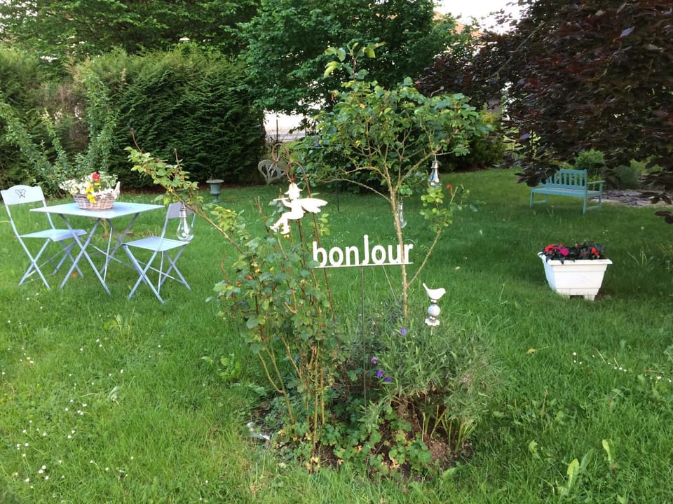 Spring, On site, Garden view