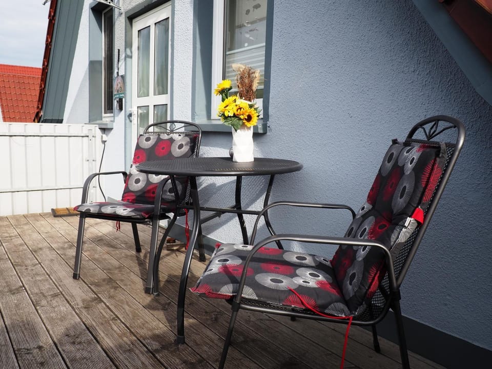 Spring, Balcony/Terrace, On site, Time of day
