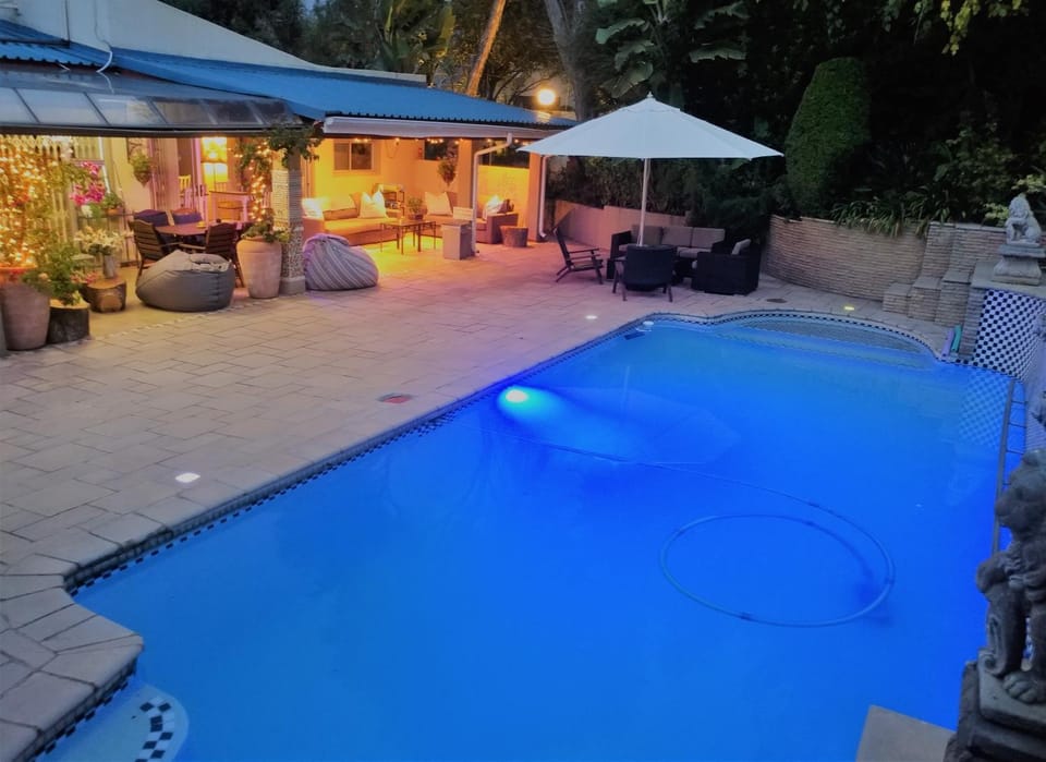 Swimming pool, Swimming pool