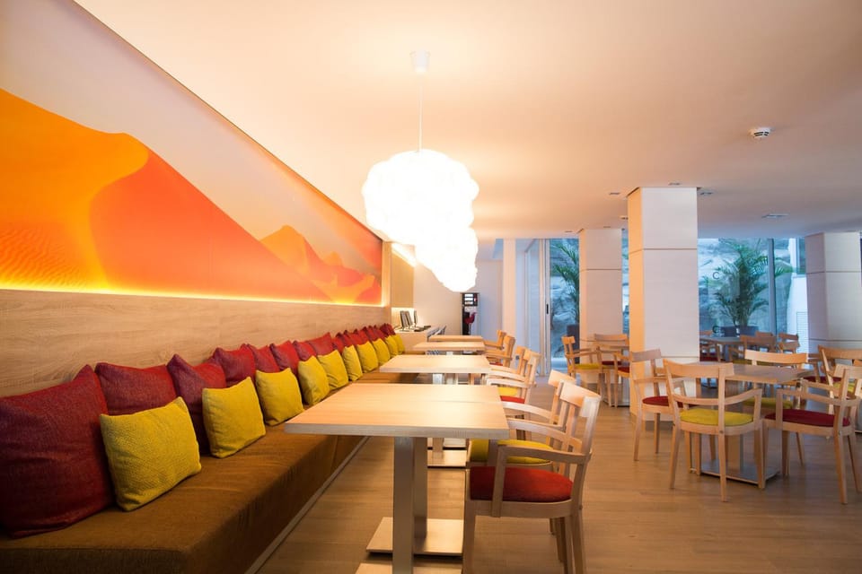Lounge or bar