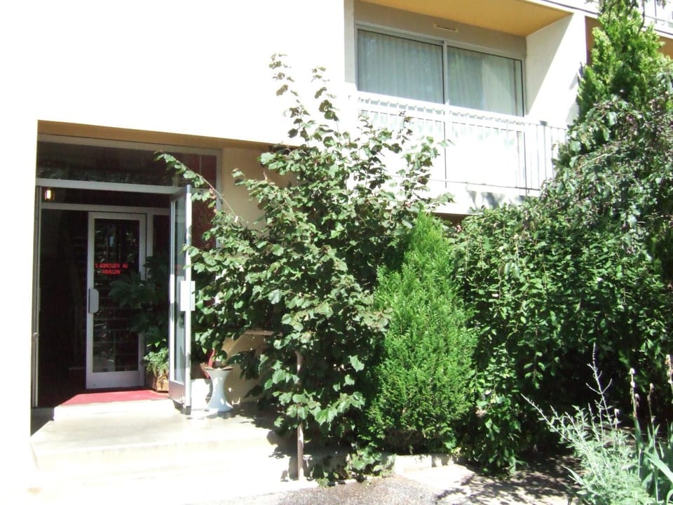 Facade/entrance, Day