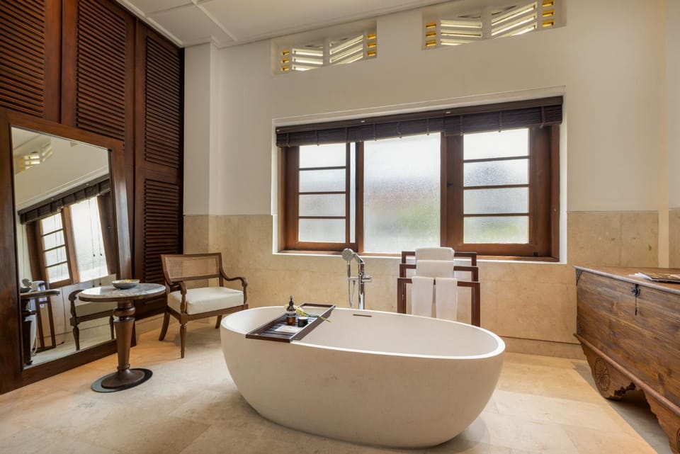 Bathroom, Bath