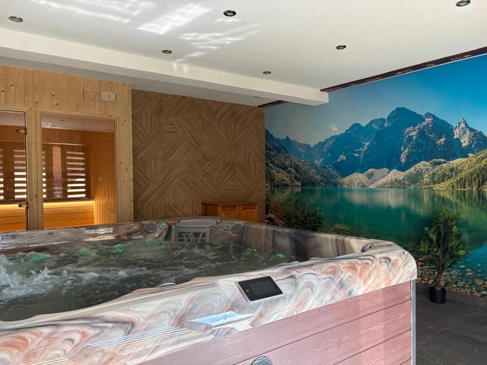 Hot Tub, Spa and wellness centre/facilities