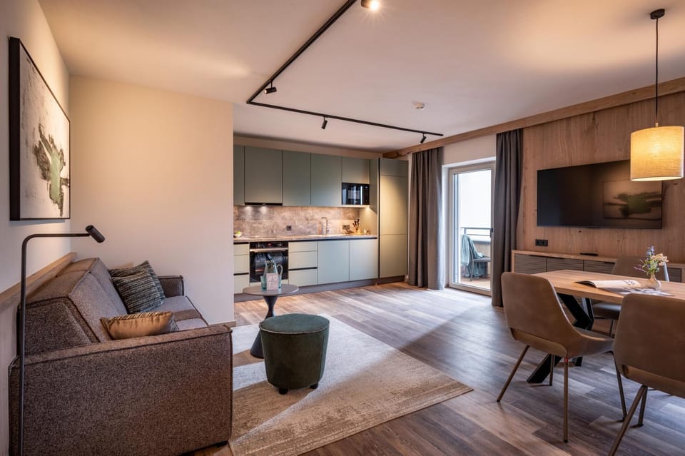 Kitchen or kitchenette, Living room, Dining area