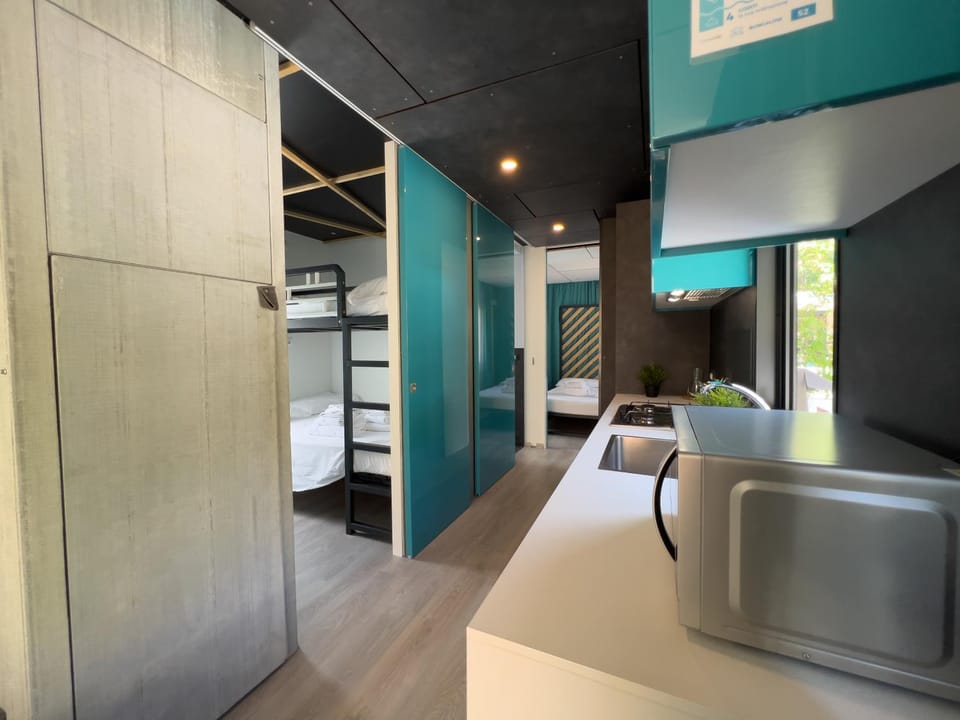 Kitchen or kitchenette, Photo of the whole room