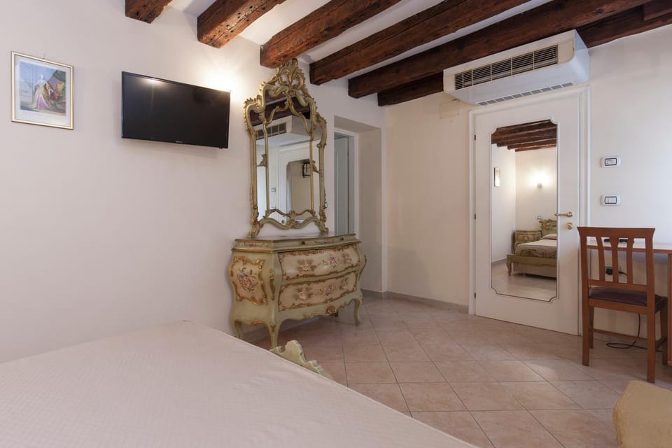 Casa Del Melograno Bed and Breakfast in Venice