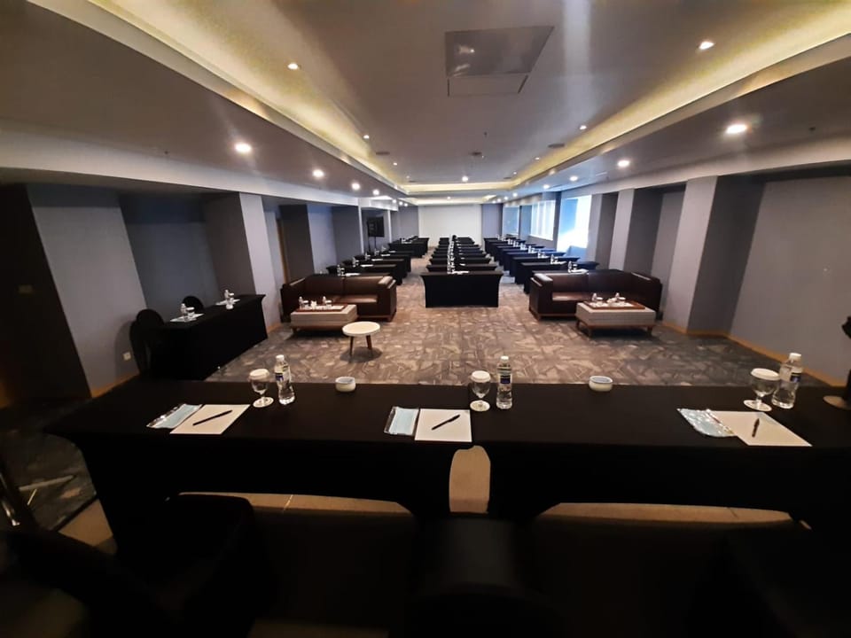 Meeting/conference room