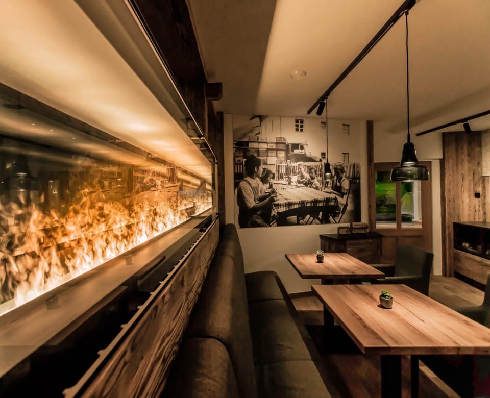 Lounge or bar