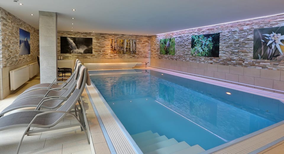 Spring, Summer, Swimming pool, Swimming pool