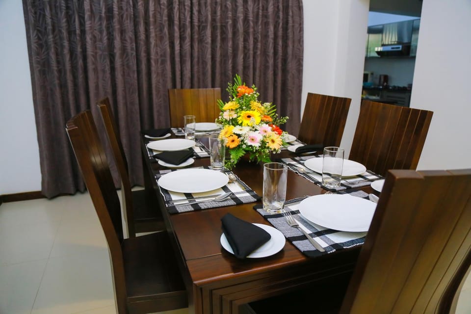 Living room, Dining area