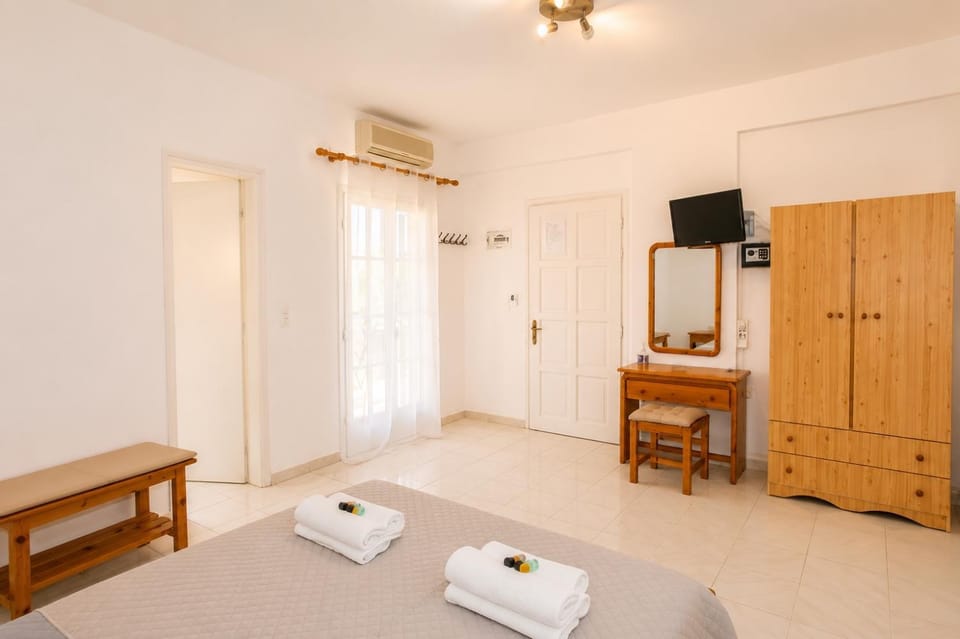 Fiore Di Mare Studios Apartment in Argostolion