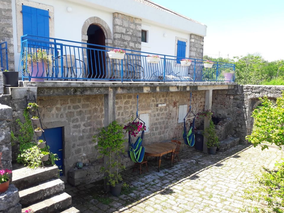 Patio, Balcony/Terrace, Garden view