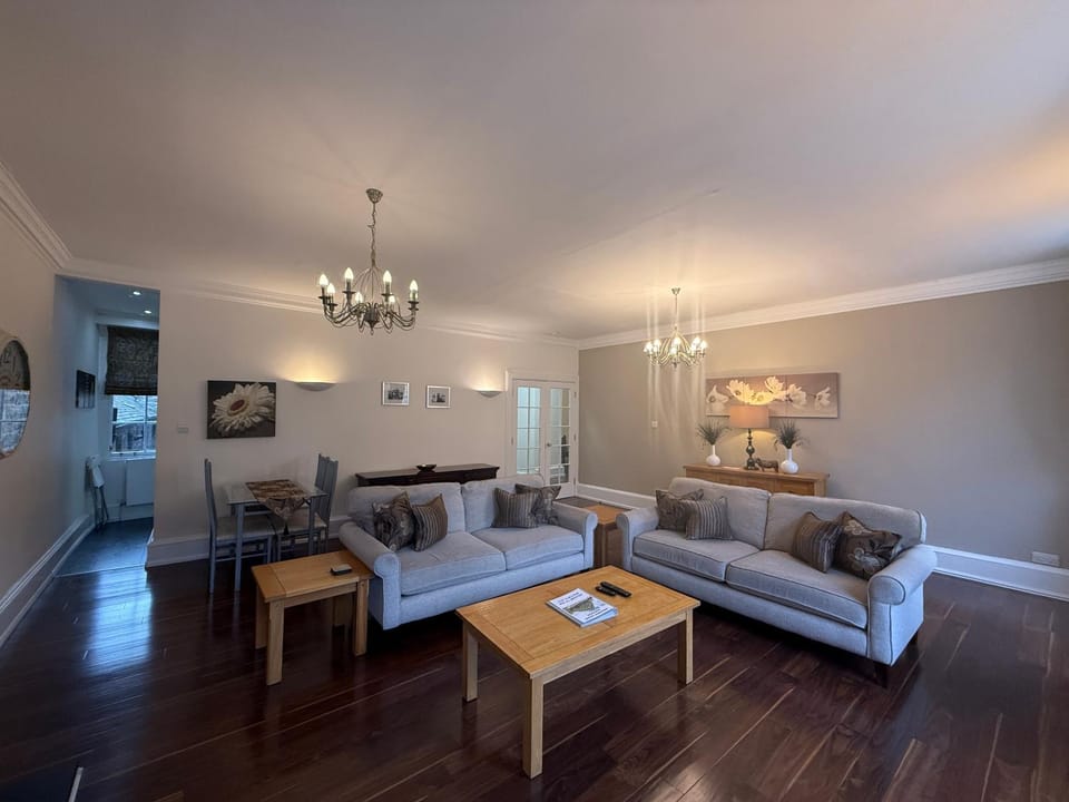 Parliament Square - Royal Mile Apartment in Edinburgh