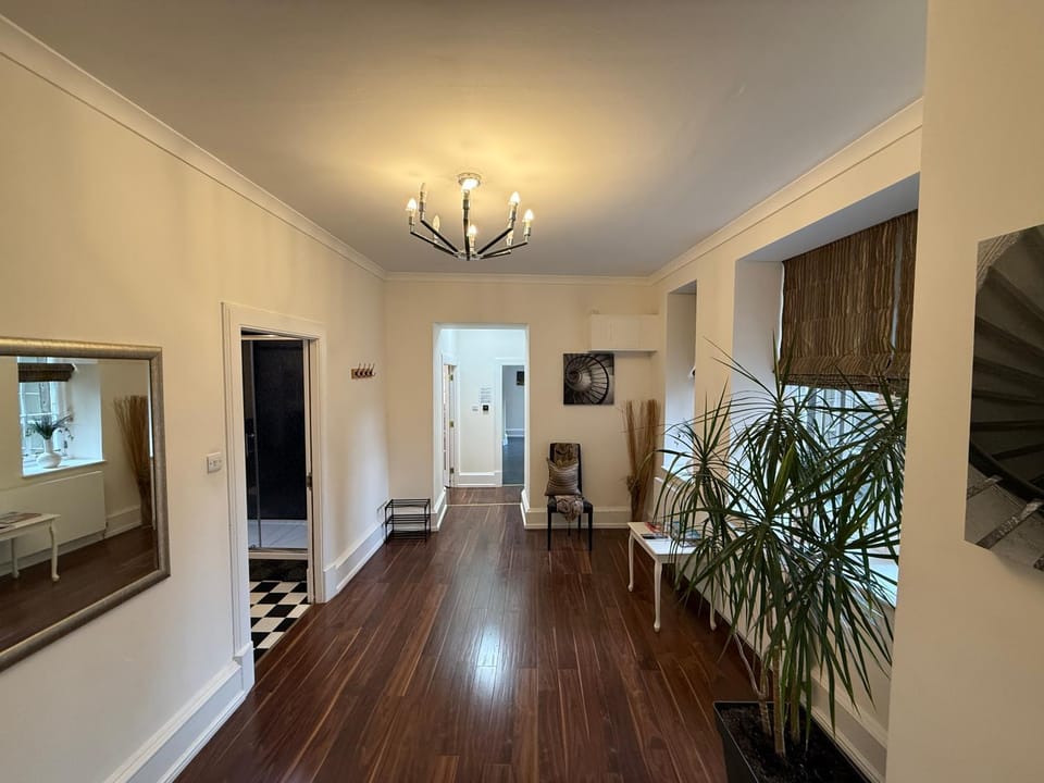 Parliament Square - Royal Mile Apartment in Edinburgh
