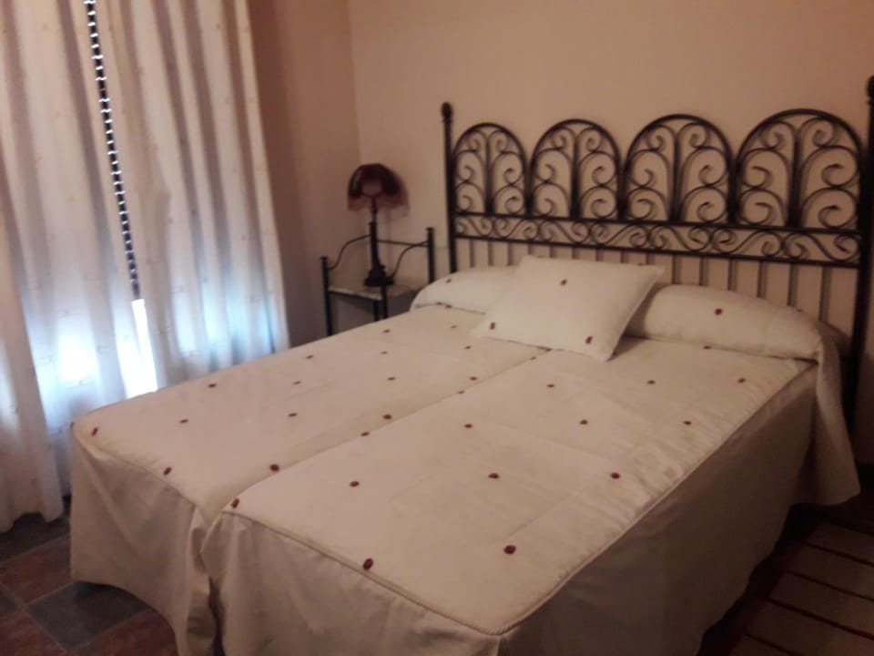Zaguan Country House in Rascafría