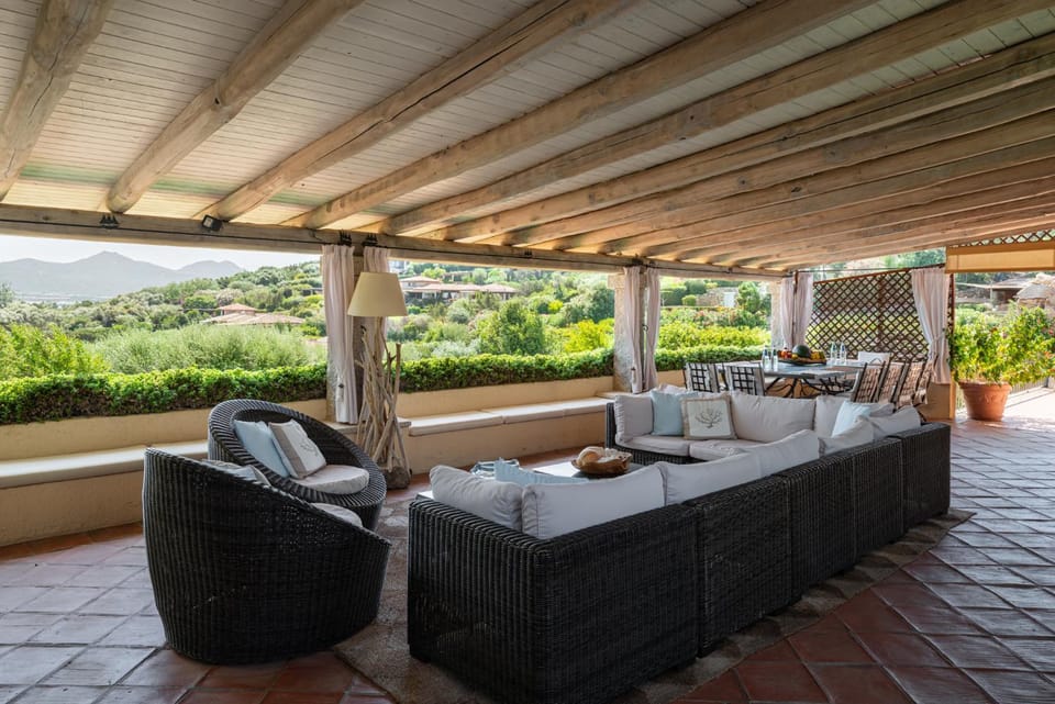 View (from property/room), Balcony/Terrace, Dining area