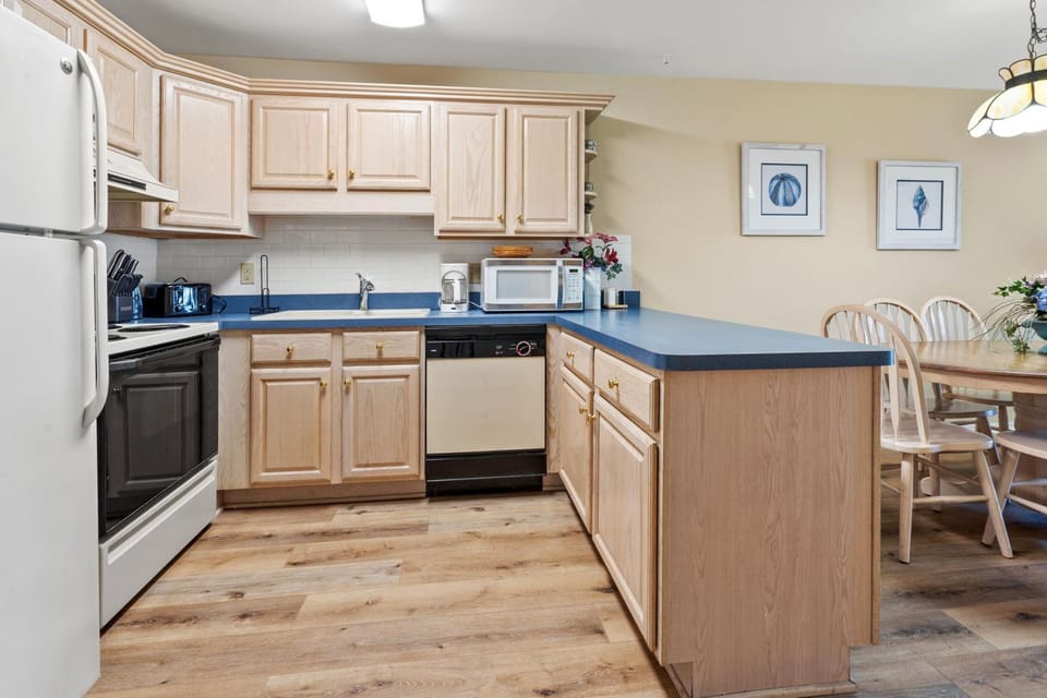 Sea Cloisters 102B Condo Apartment in North Myrtle Beach