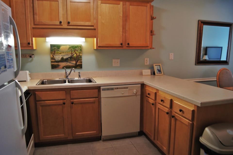 Sea Cloisters 305C Condo Apartment in North Myrtle Beach