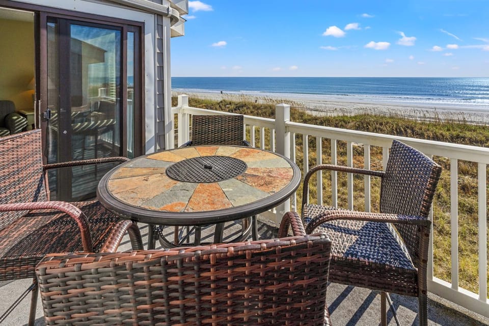 Sea Cloisters 305D Condo Apartment in North Myrtle Beach