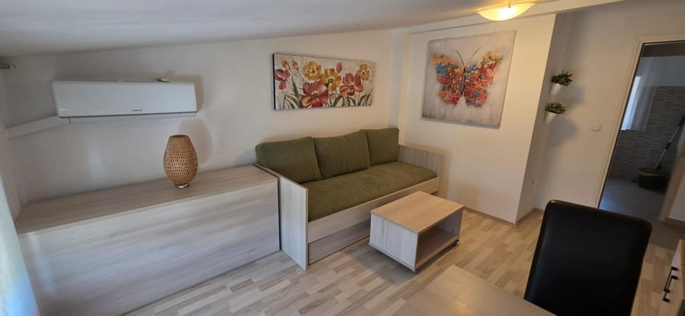 Apartments Mango II Apartment in Primorje-Gorski Kotar County