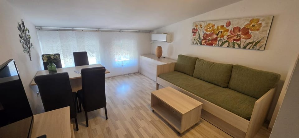 Apartments Mango II Apartment in Primorje-Gorski Kotar County