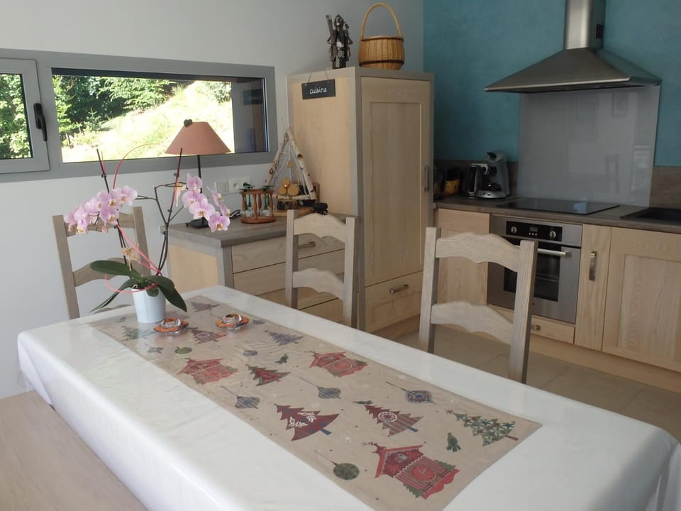 Communal kitchen