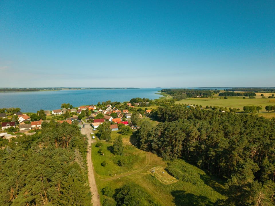 Natural landscape, Area and facilities, Location