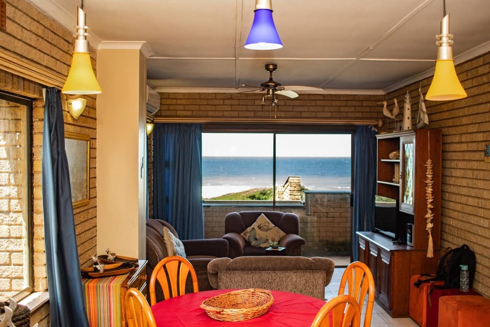 Balcony/Terrace, Living room, Dining area, Sea view