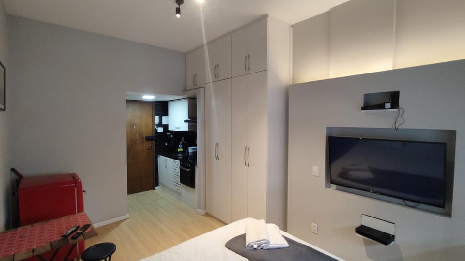 Kitchen or kitchenette, Bedroom