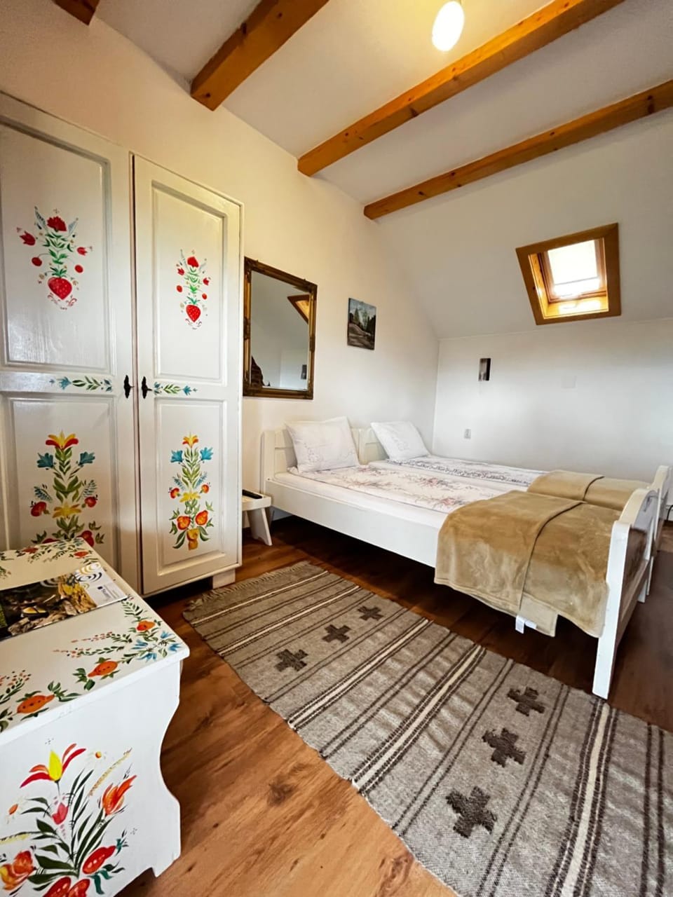 Bed, Photo of the whole room, Bedroom, towels, wardrobe