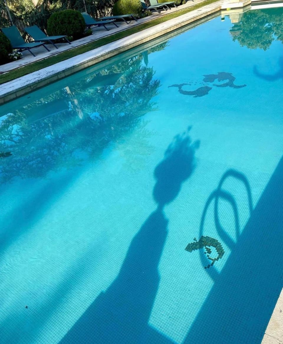 Swimming pool, Swimming pool