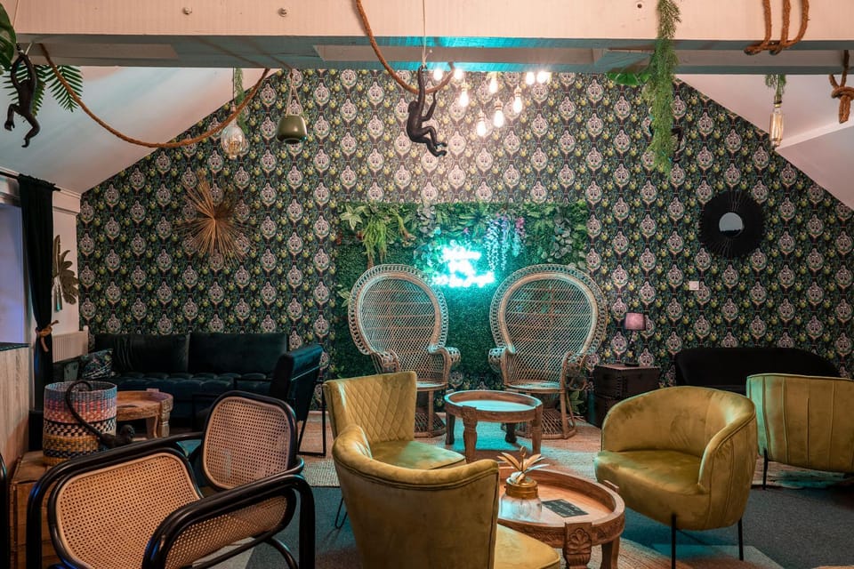 Lounge or bar
