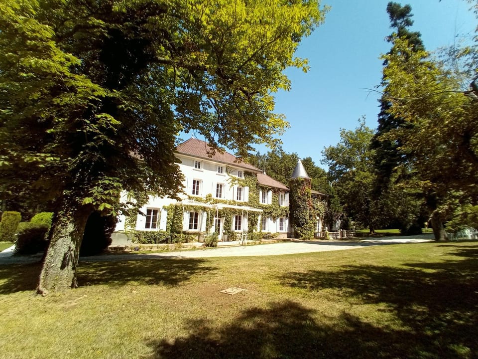 Property building, Garden