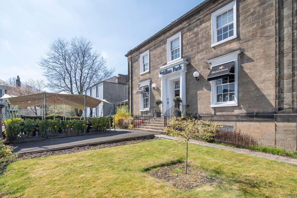 Property building, Garden