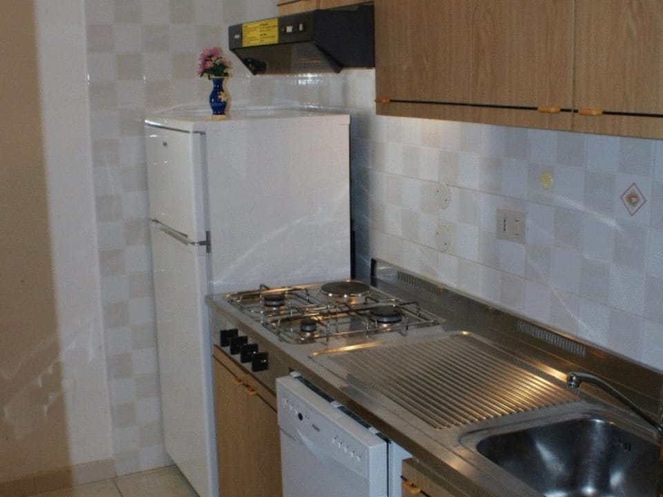 Kitchen or kitchenette
