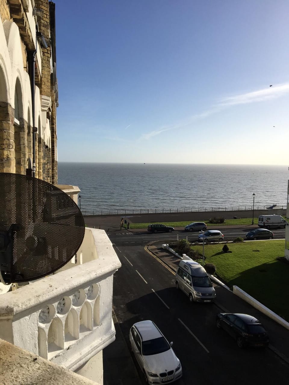 Sea View - Balcony - Free Parking Apartment in Ramsgate