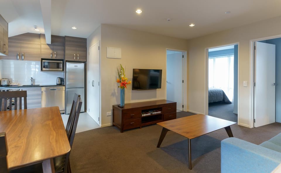 TV and multimedia, Kitchen or kitchenette, Living room, Dining area