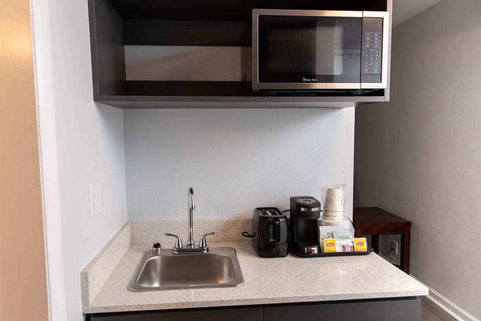 Kitchen or kitchenette, Photo of the whole room, On site