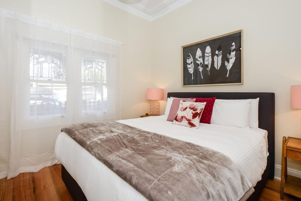 Boutique Stays - Carlton Terrace House in Melbourne