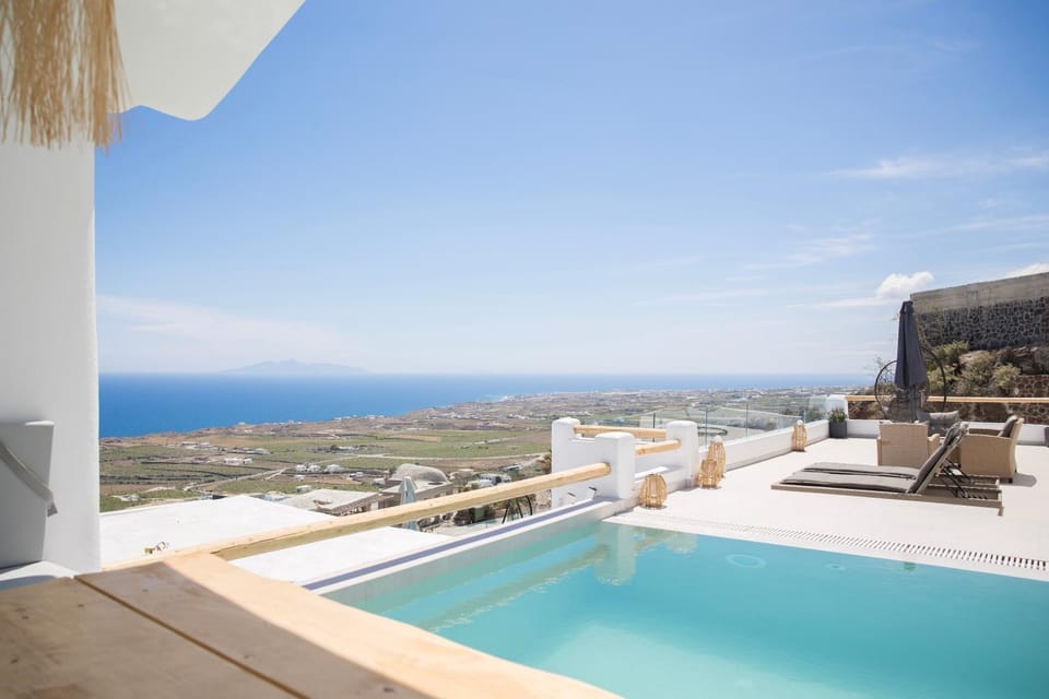 Patio, Pool view
